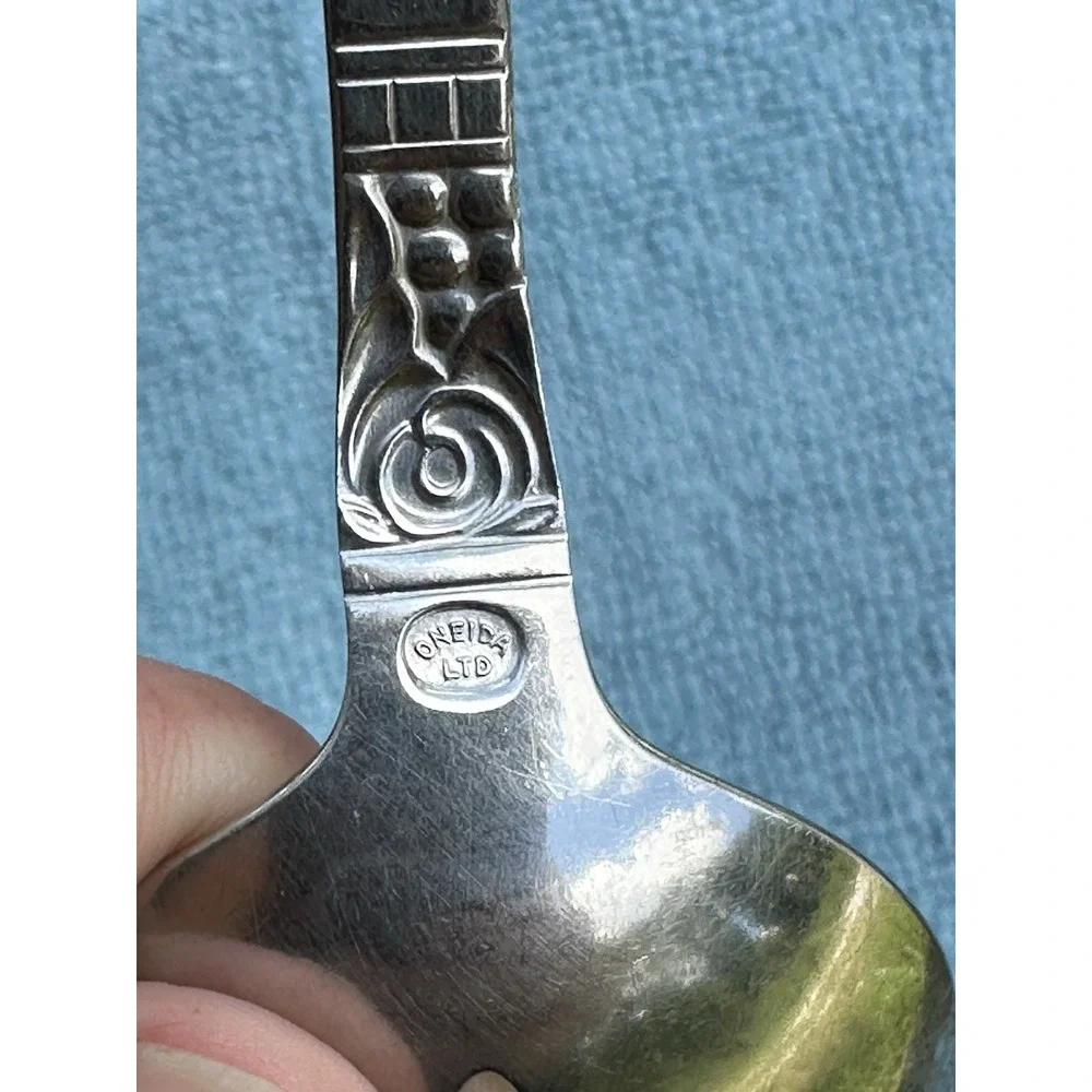 Oneida LTD Brookwood Pierced Serving Spoon Stainless Slotted Vegetable Spoon